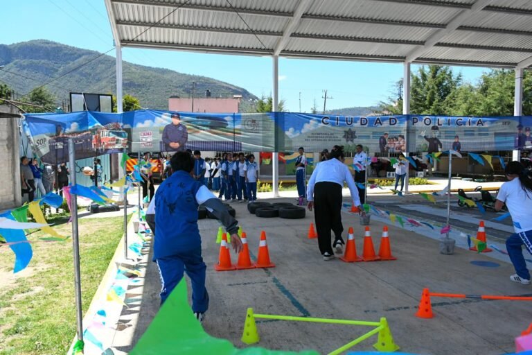 Los habitantes de Napateco, disfrutaron de Ciudad Policía
