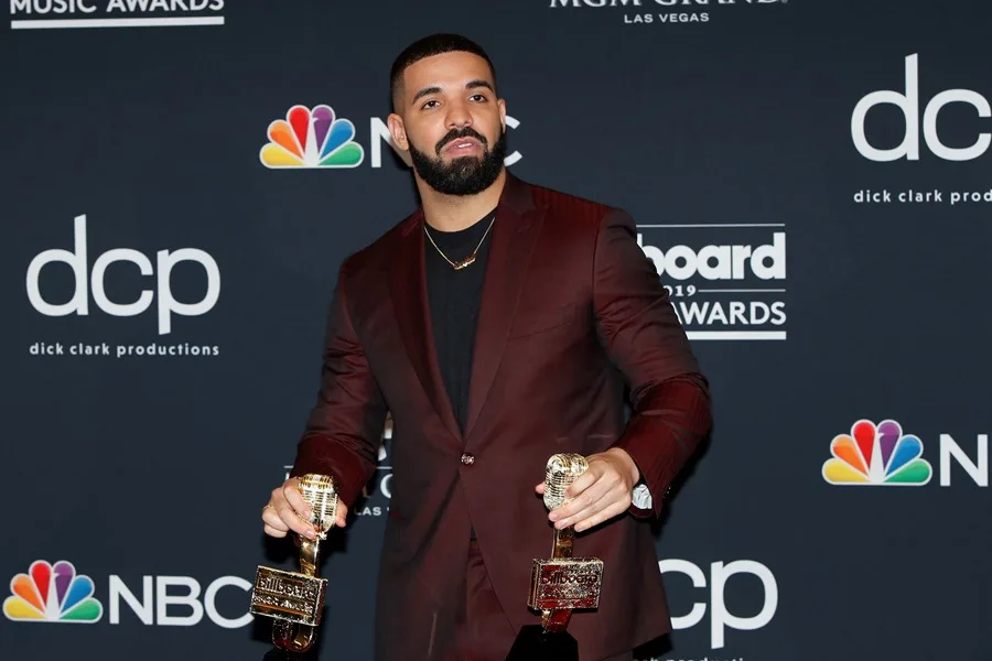 SHOW 2 Drake EFE