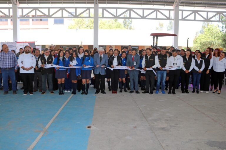 Presentan oferta educativa de ITESHU a más de 500 estudiantes 