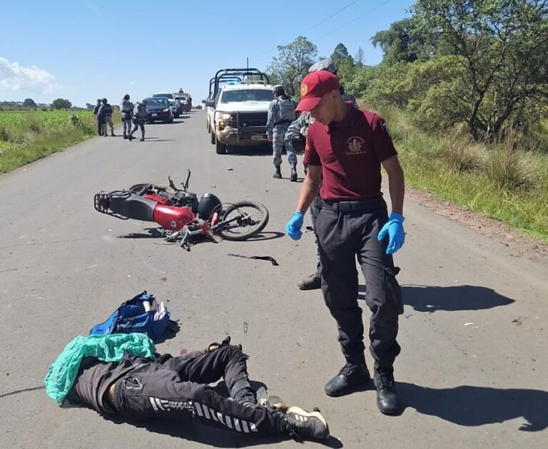 Muere motociclista tras chocar con una unidad de la Guardia Nacional 
