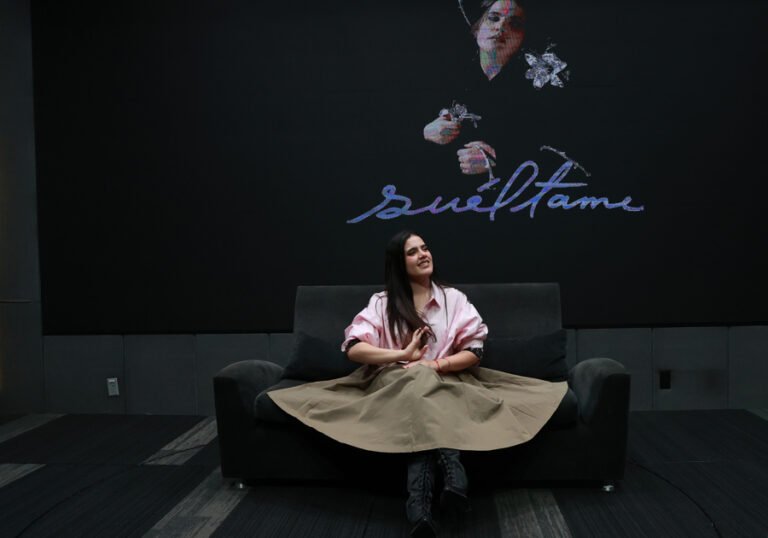 La cantante mexicana Camila Fernández y el legado femenino del mariachi: «Es tarea mía»