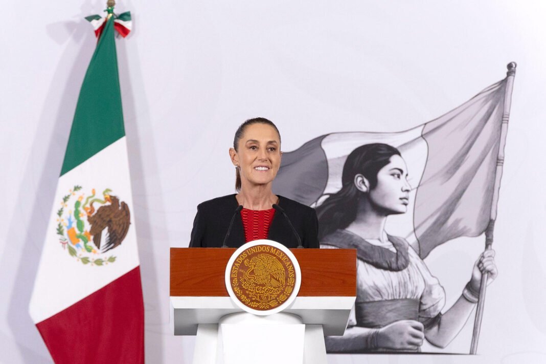 Sheinbaum no ve gran riesgo para remesas pese a orden de revisión de Trump