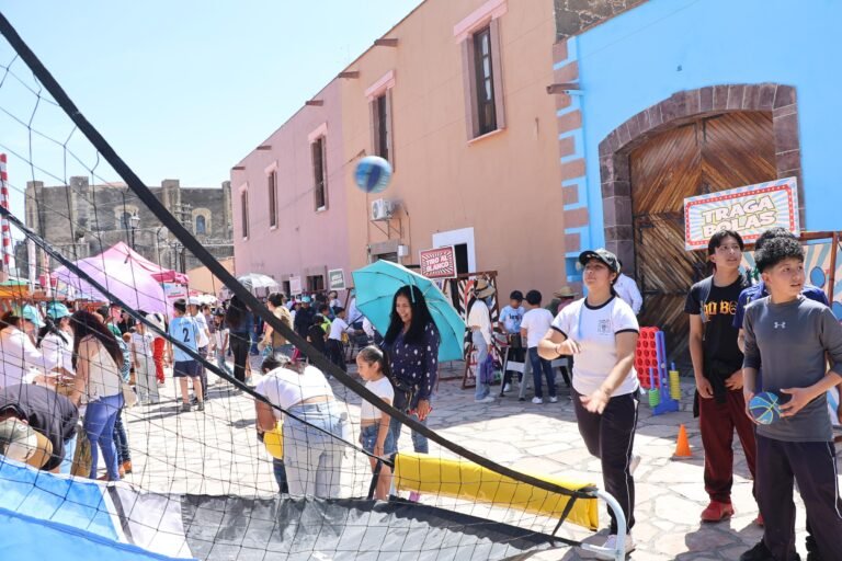 Con un festival, el alcalde de Zempoala, honra a la niñez del municipio