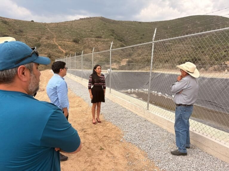 Entregan olla de captación de agua pluvial en Santa Clara