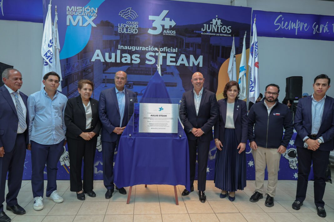 1_Natividad Castrejón inaugura aulas STEM en colegio de Ciudad Sahagún (4)