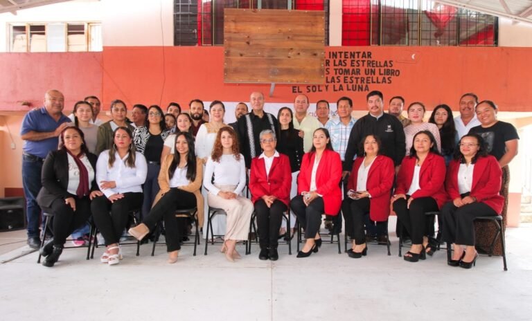 Más de 35 mil docentes participaron en la octava sesión del CTE
