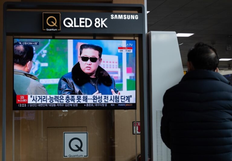 Tras siete años, Xi vuelve a Corea del Norte
