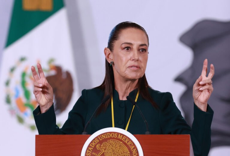 Sheinbaum critica nota sobre informantes morenistas de EE.UU.