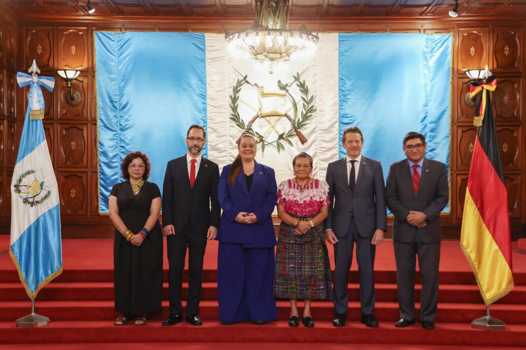Guatemala dedicará su feria del libro a la Premio Nobel de la Paz Rigoberta Menchú