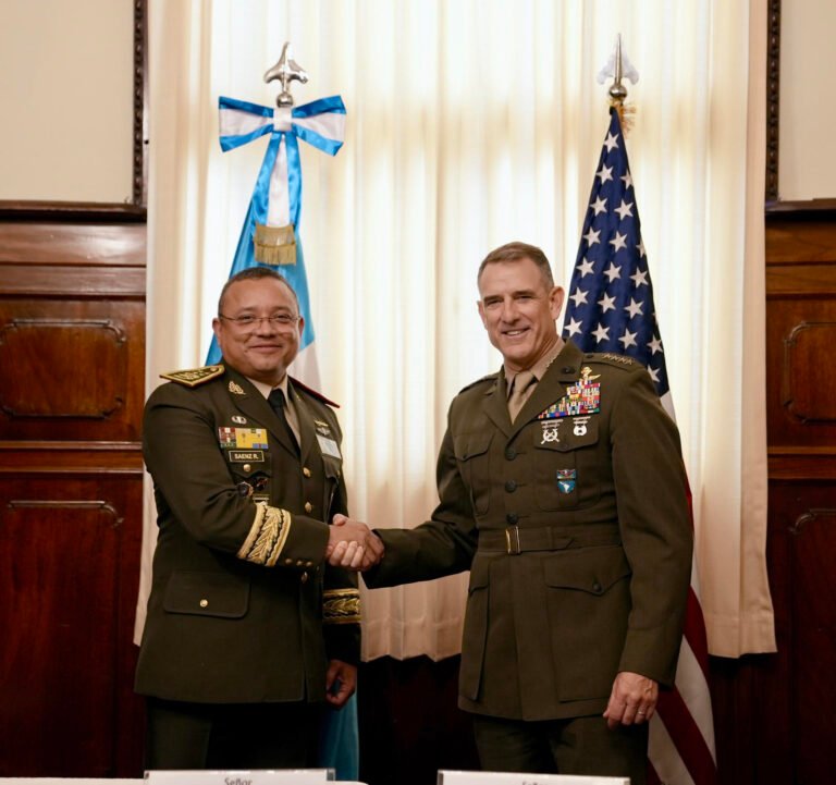 EE.UU. y Guatemala estrechan alianzas tras polémica