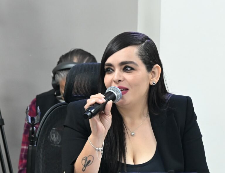 Diputados exhortan a fortalecer uso de las TIC en escuelas