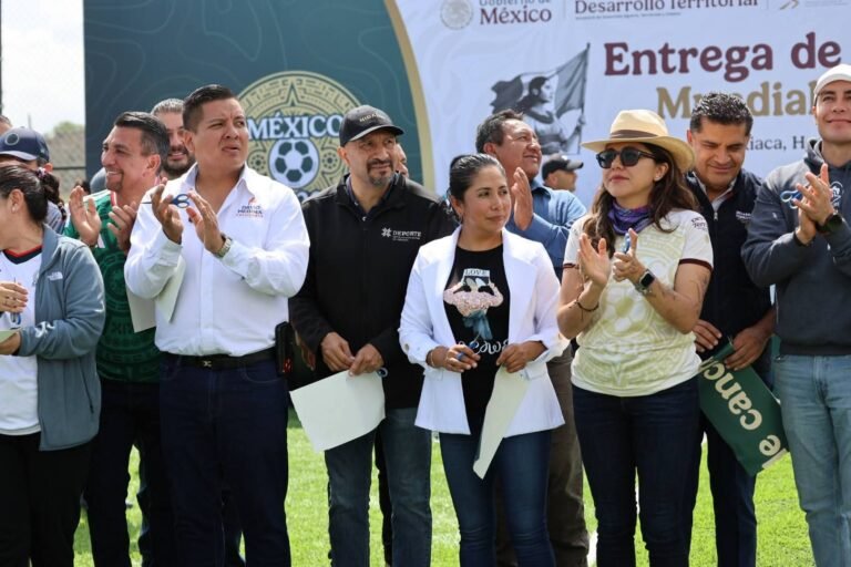 Impulsan deporte y construyen 27 canchas de fútbol 