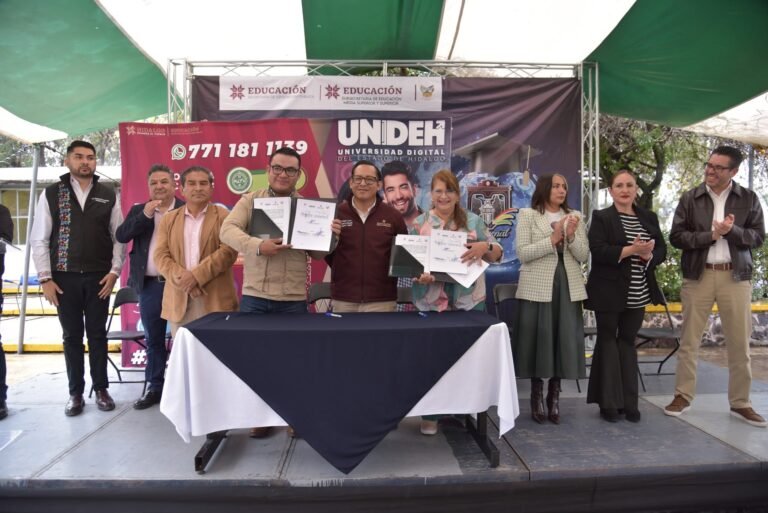 UNIDEH y El Arenal firman convenio para establecer campus virtual