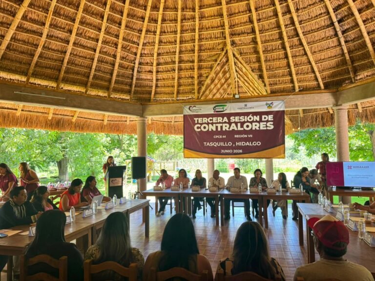 La Contraloría acompaña el desarrollo comunitario en Hidalgo