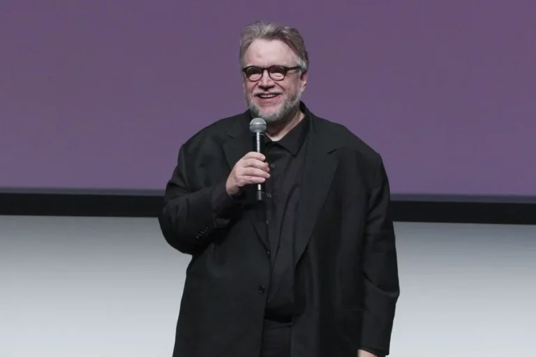 Guillermo del Toro, en la Junta de la Academia
