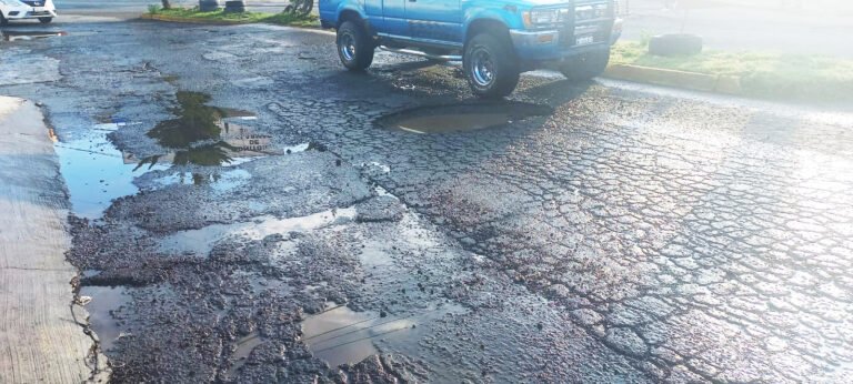 Con temporada de lluvias regresan los baches