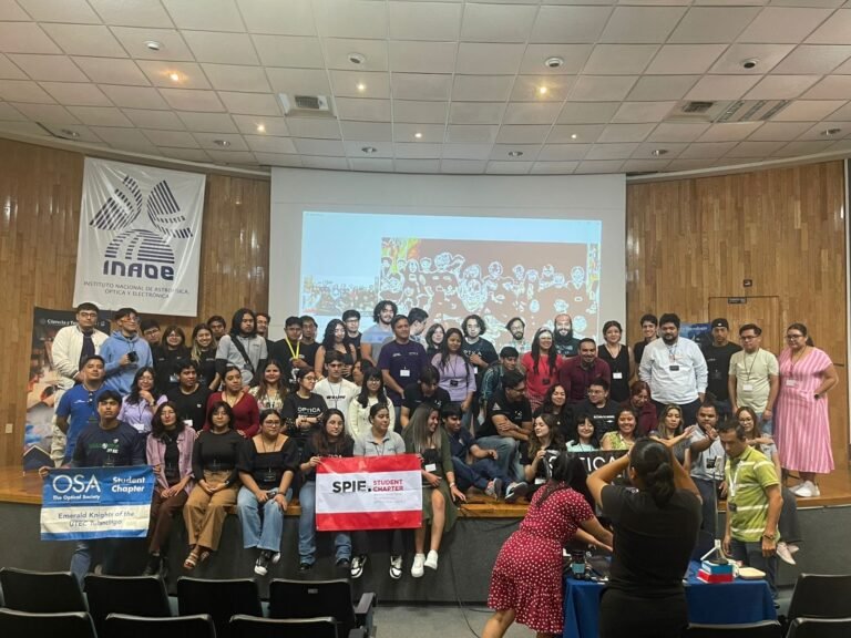 UTEC participa en encuentro latinoamericano de óptica y fotónica