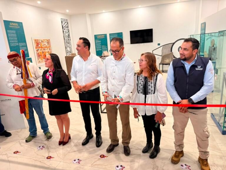 Inauguran exposición sobre el juego de pelota