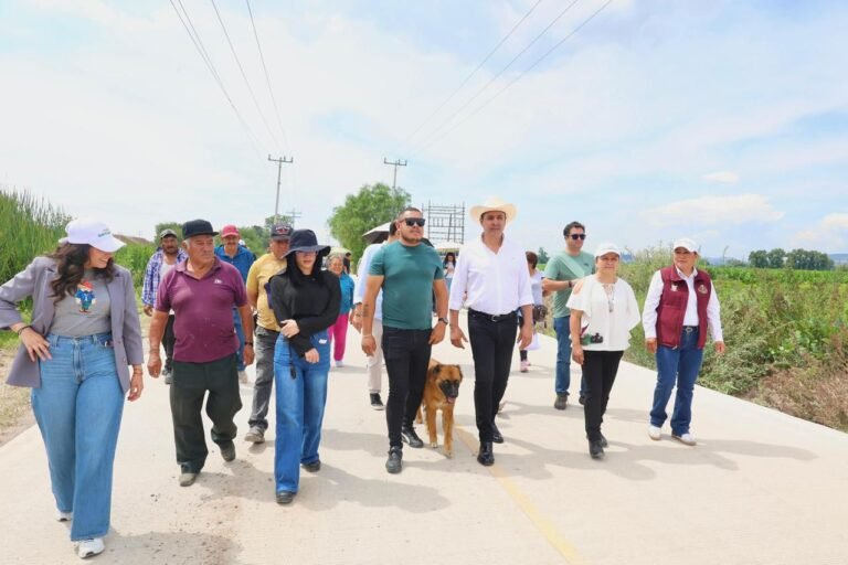 Gobierno municipal de Tula entrega obras de infraestructura en Teocalco, La Amistad y La Romera