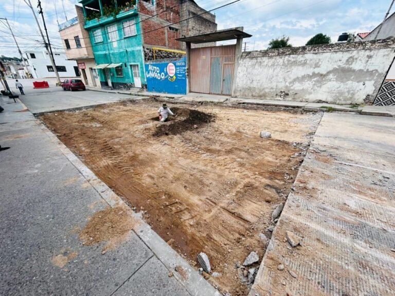 Cierre Vial en Tula de Allende por Socavón