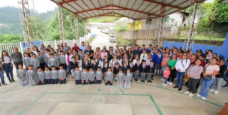 IHE fortalece equipamiento escolar en la Sierra Alta