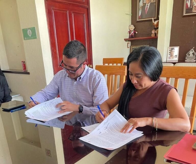 Alcaldía de Emiliano Zapata, firma convenio para el uso del Relleno Regional Sanitario