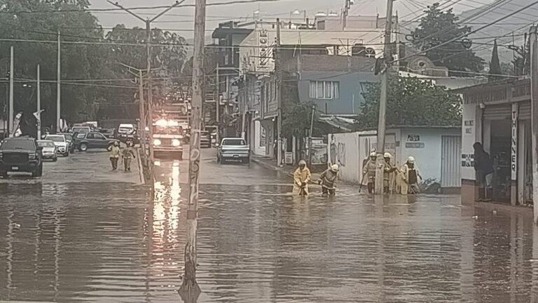 Instan a tomar precauciones ante pronósticos de fuertes lluvias