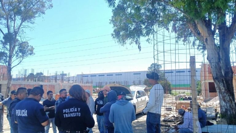 Trabajadores de las “Casas del Bienestar”, denuncian atraso en salarios