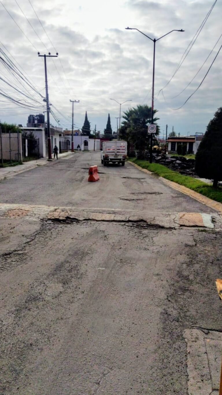SIPDUS pavimenta con concreto hidráulico el acceso a Rancho La Colonia para prevenir inundaciones