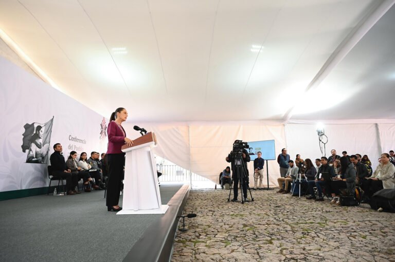 Una jueza en México otorga libertad condicional a una hermana de un exdirector de Pemex