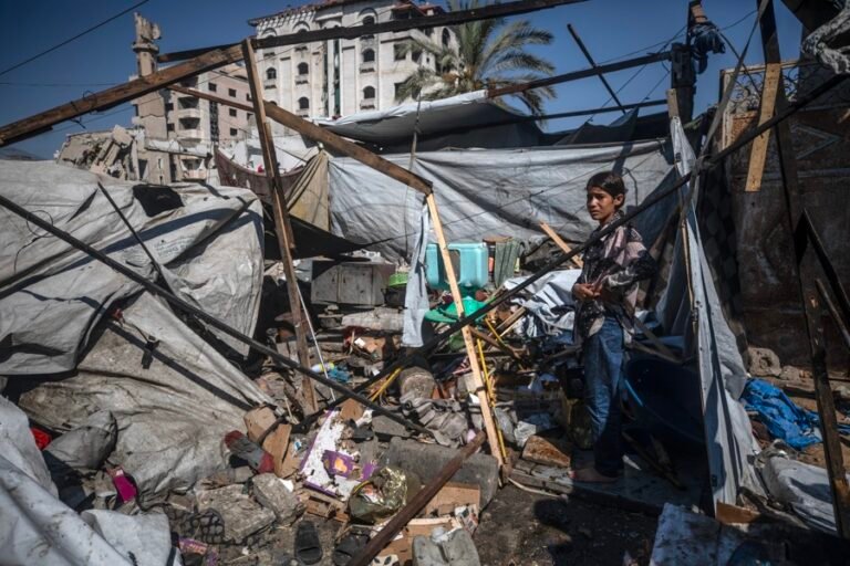 Seis muertos, entre ellos una niña, en ataques israelíes