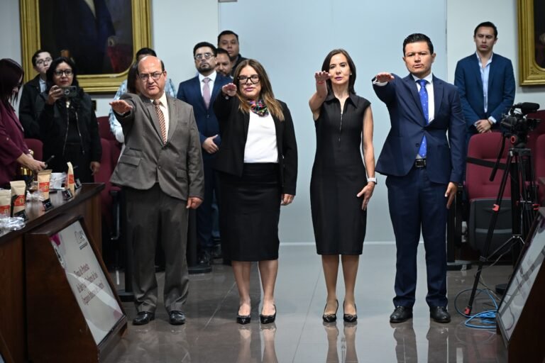 Aprueban  propuestas para designar titulares de cuatro Órganos Internos de Control