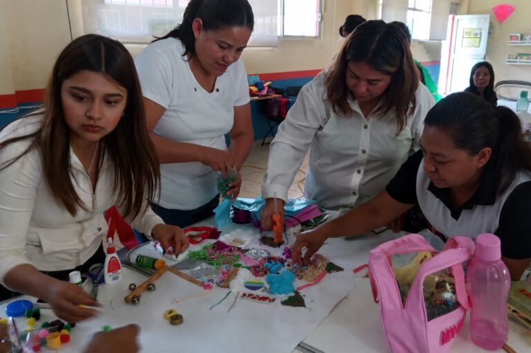 Capacita IHE a docentes de Educación Especial de la región Tula-Tepeji 