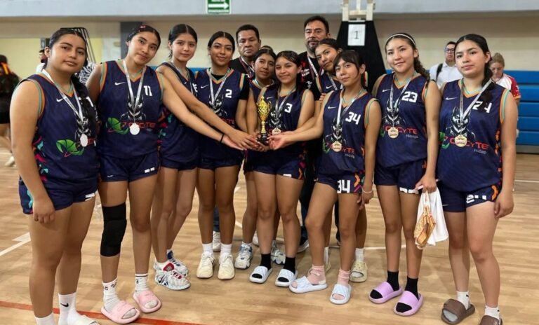 CECyTE tricampeón de futbol