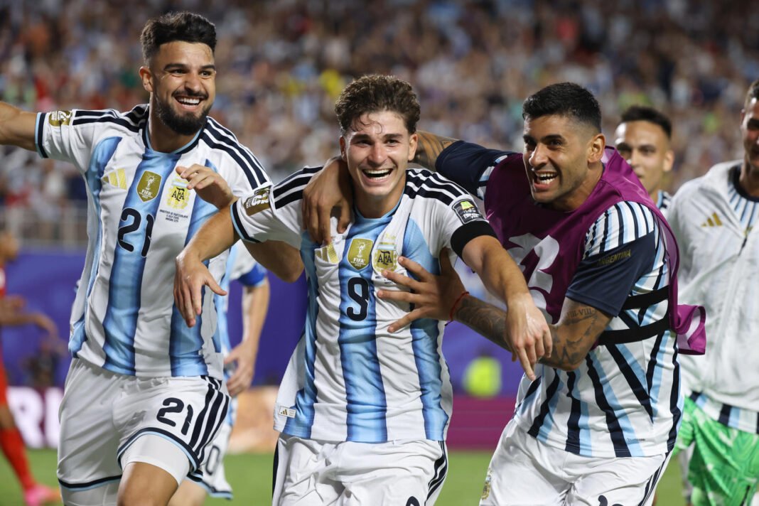 3-1. Julián Álvarez saca del embrollo a Argentina y fija cita con Inglaterra
