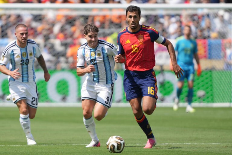Rodri, Cucurella y Pedro Porro, al once ideal del Mundial