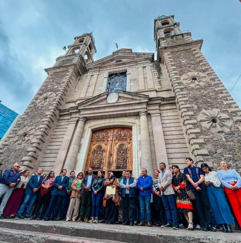 Atenderán peticiones de vecinos y locatarios en las inmediaciones de la Feria de Los Angelitos 