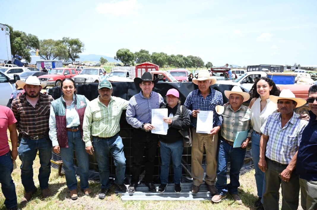 JUL 23 - ENTREGA DE APOYOS AGROPECUARIOS ACATLÁN 04