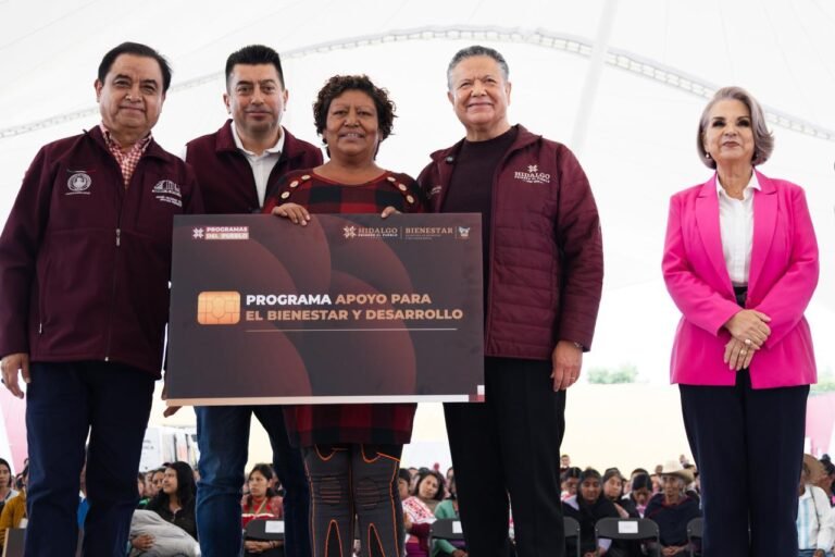 Sin intermediarios, Julio Menchaca arranca entrega de los Programas del Pueblo