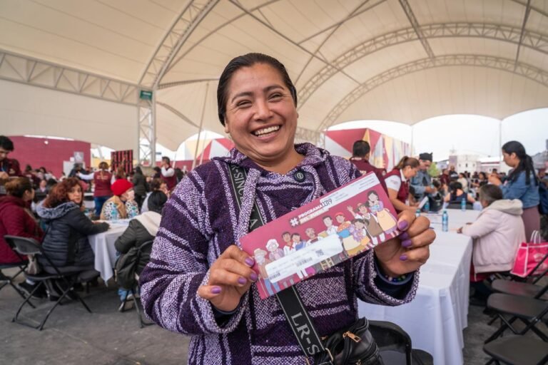 Sebiso inicia operativos de entrega de tarjetas de los Programas del Pueblo