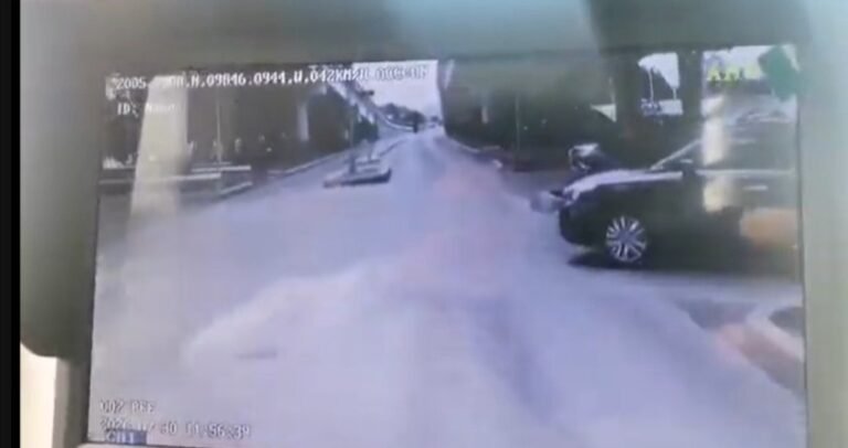 Vehículo particular provoca frenado de emergencia y deja un pasajero lesionado en Zona Plateada