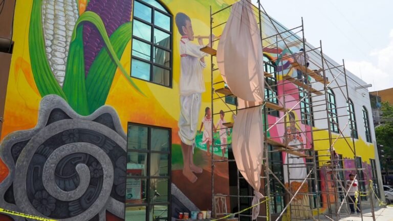 EL GOBIERNO DE HUEJUTLA PARTICIPA EN LA INTERVENCIÓN ARTÍSTICA DEL EDIFICIO DEL PODER JUDICIAL