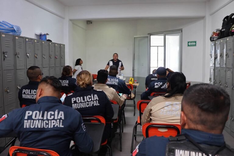 Capacitan a elementos policiacos  de Zempoala, como primer respondiente