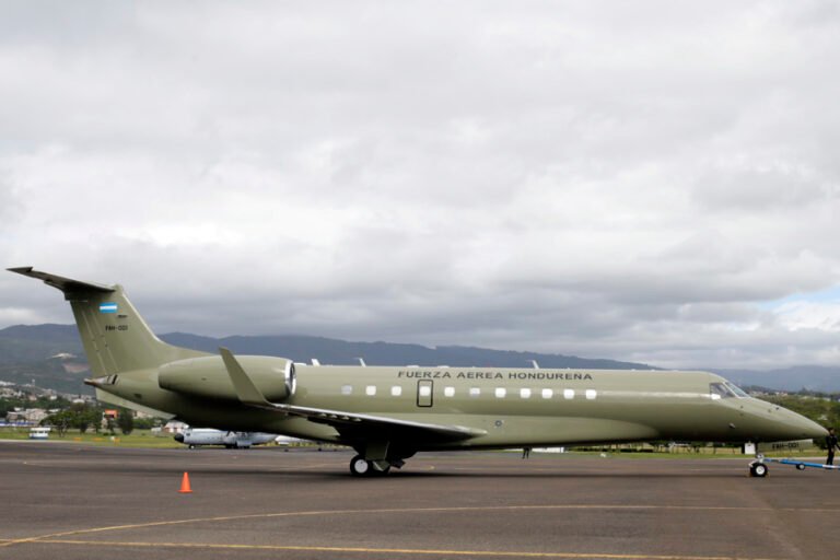 Una empresa mexicana compra por 5,1 millones de dólares el avión presidencial de Honduras