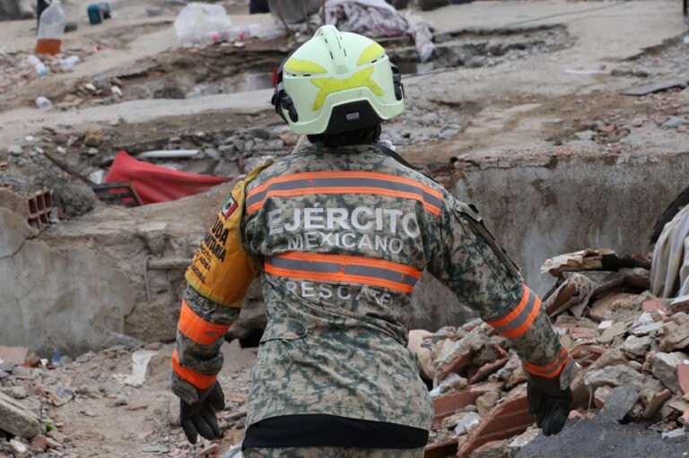 La misión mexicana “Yumare” recuperó 92 cuerpos y rescató a dos personas