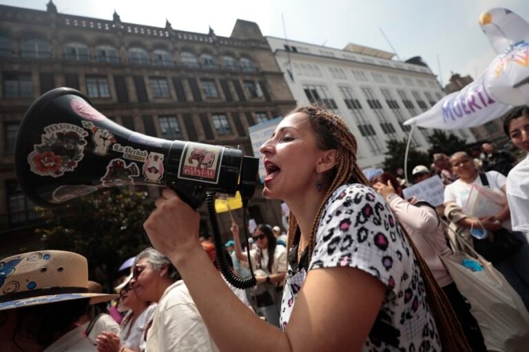 Ciudad de México abre la puerta a debate sobre eutanasia tras marcha por una muerte digna