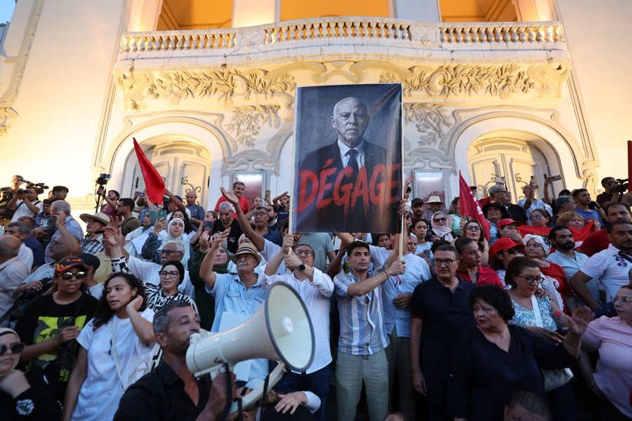 Más de mil personas protestan en Túnez contra las políticas del Gobierno de Kais Said