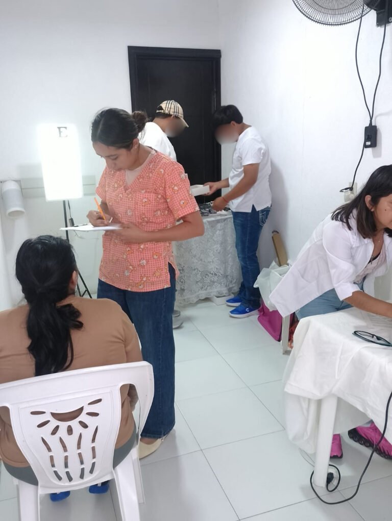SSPH fortalece servicios de salud visual en el Cereso Huasteca