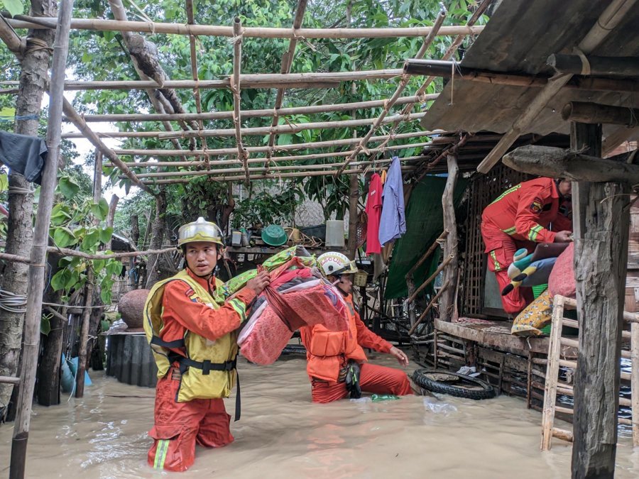 ONG y oposición alertan de 23 muertos y 452.000 afectados por inundaciones en Birmania