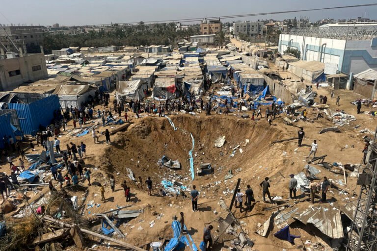 Israel incrementa sus ataques y mata al menos a 18 gazatíes